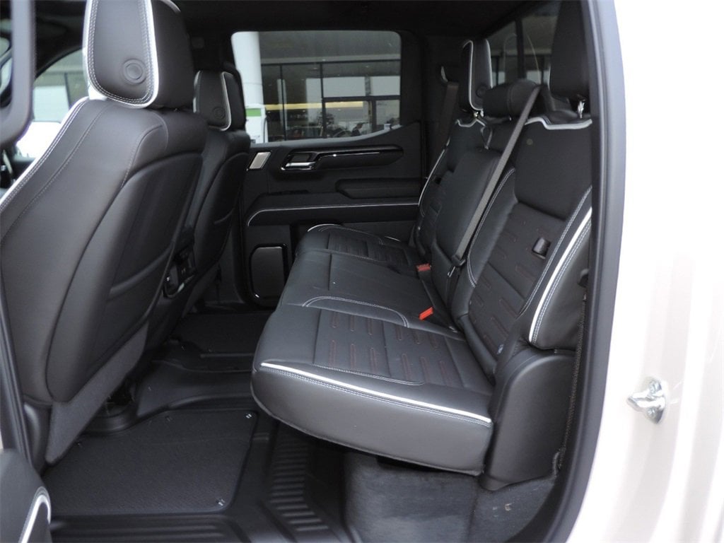 2026 GMC Sierra 1500 AT4X - Photo 21