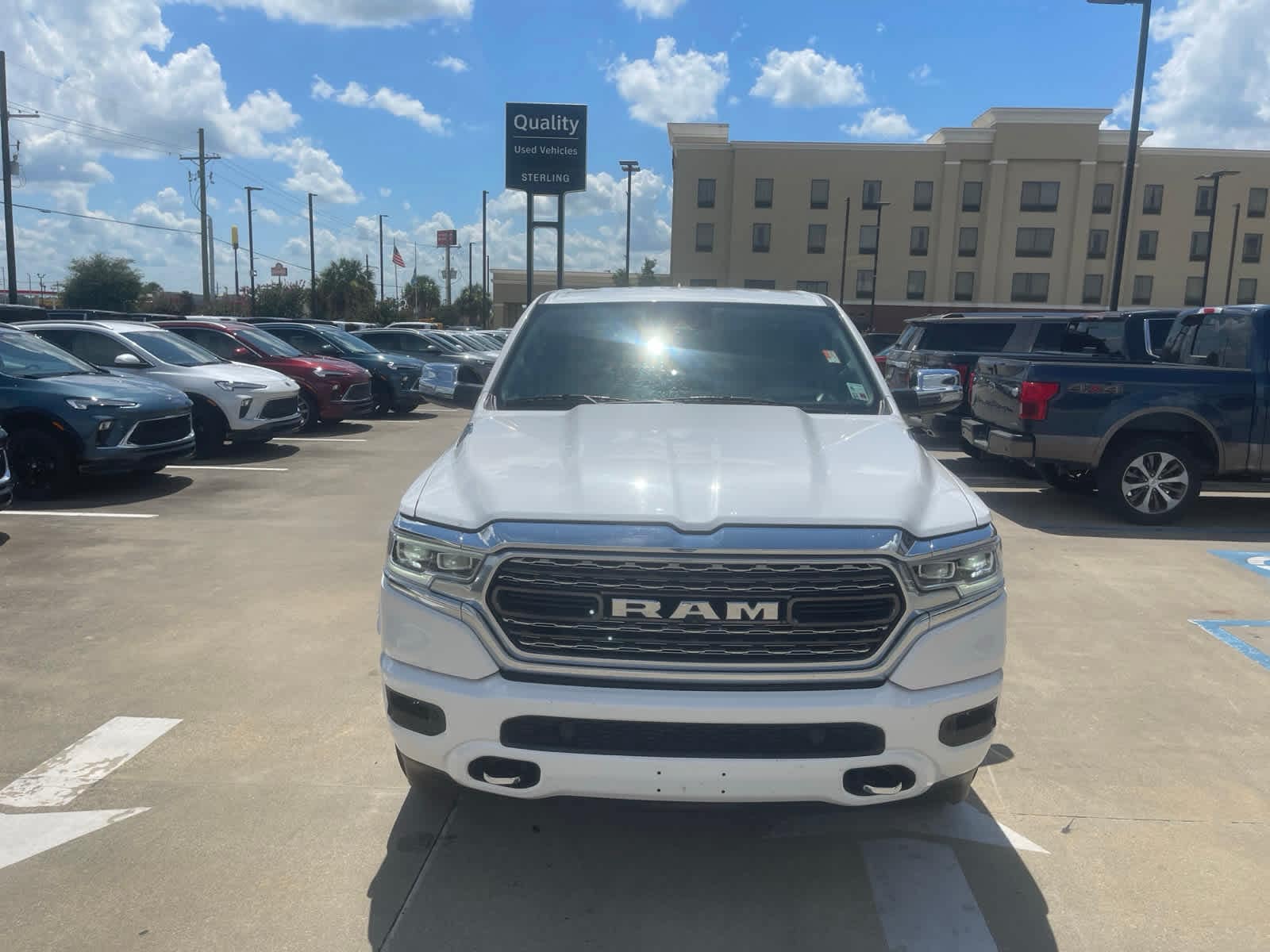 Used 2022 RAM Ram 1500 Pickup Limited with VIN 1C6SRFHT5NN134410 for sale in Jennings, LA