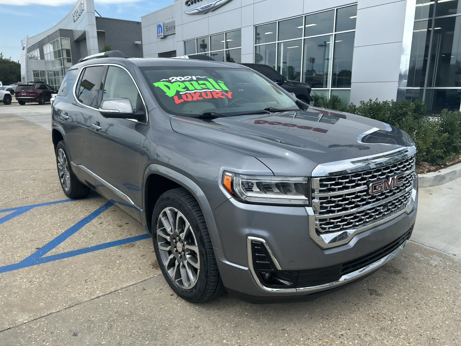 Used 2021 GMC Acadia Denali with VIN 1GKKNPLS0MZ140880 for sale in Opelousas, LA