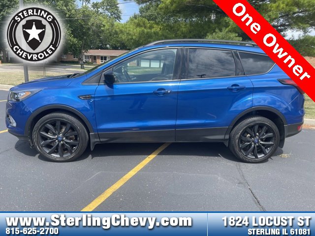 Used 2019 Ford Escape SE with VIN 1FMCU9GD9KUC42016 for sale in Sterling, IL