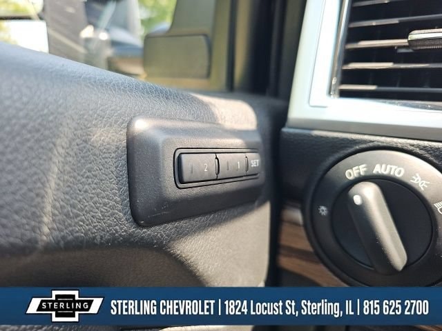 2017 Nissan Titan SL - Photo 20