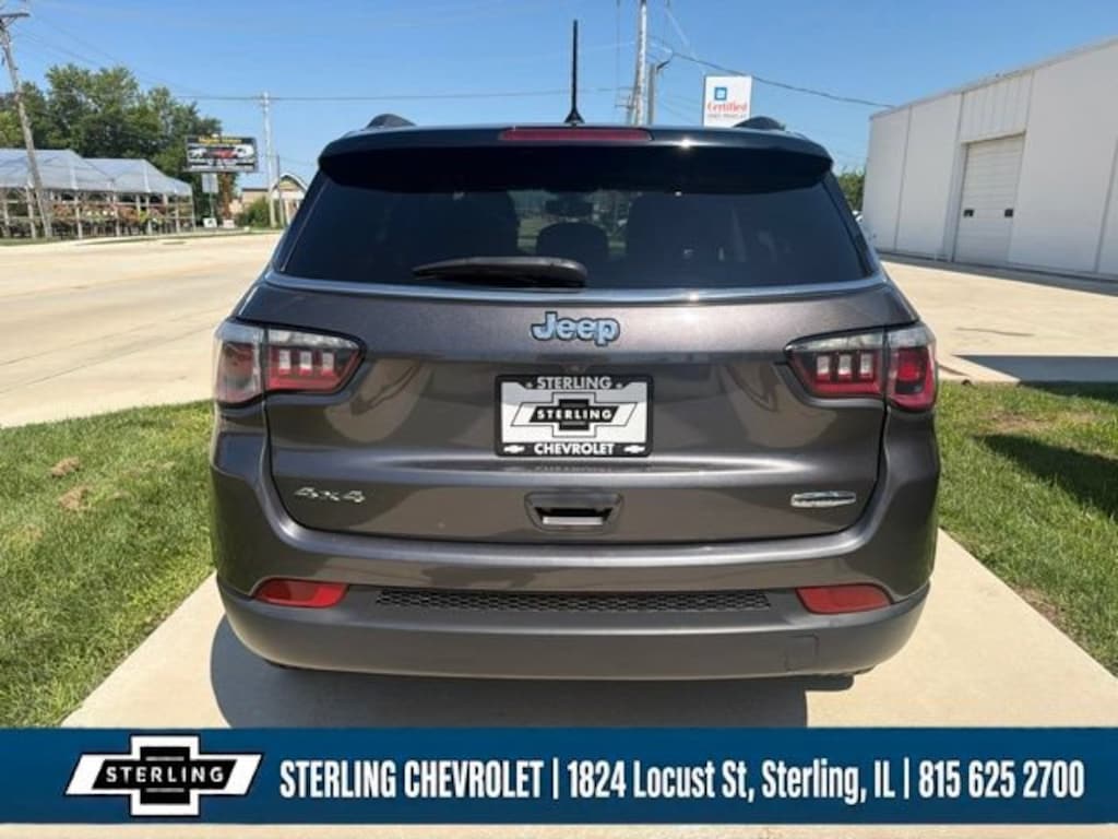 Used 2018 Jeep Compass Latitude 4x4 SUV