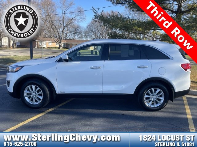 Used 2018 Kia Sorento LX with VIN 5XYPGDA33JG363351 for sale in Sterling, IL