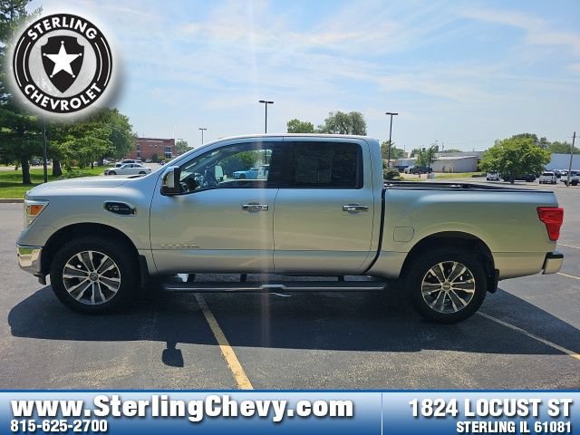 2017 Nissan Titan SL - Photo 6