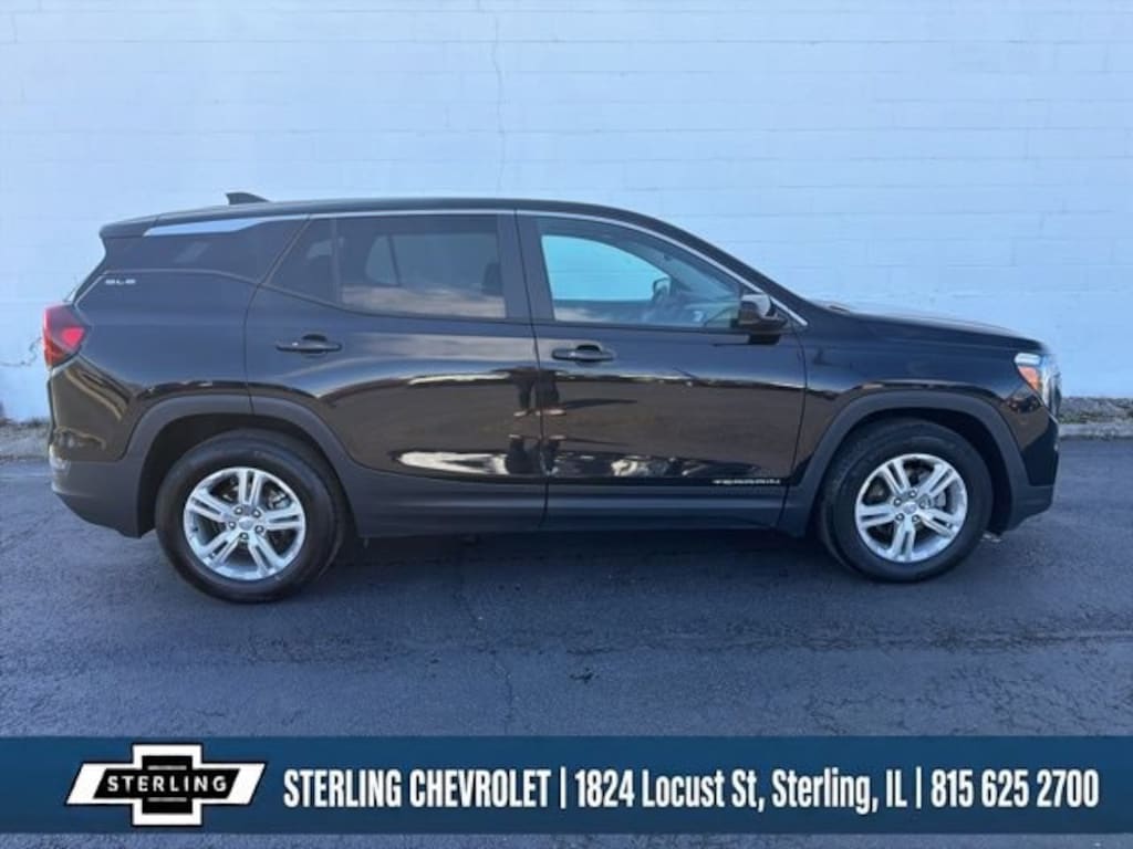 Used 2024 GMC Terrain SLE SUV