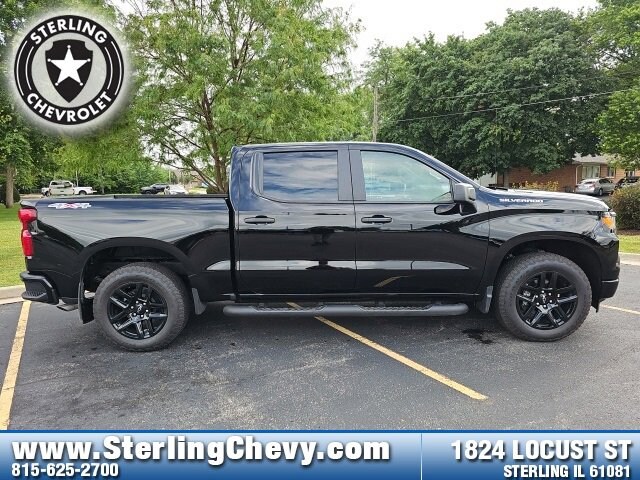 2025 Chevrolet Silverado 1500 Custom photo 4