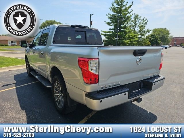 2017 Nissan Titan SL - Photo 7