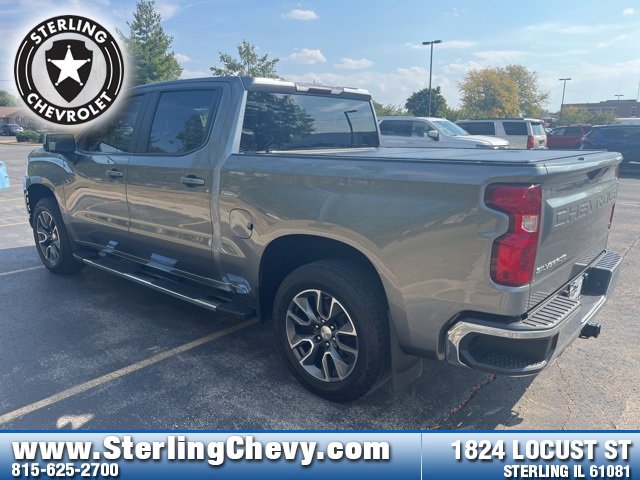 2021 Chevrolet Silverado 1500 LT photo 3