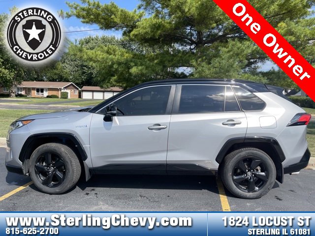 Used 2020 Toyota RAV4 XSE with VIN JTMEWRFV6LJ036186 for sale in Sterling, IL