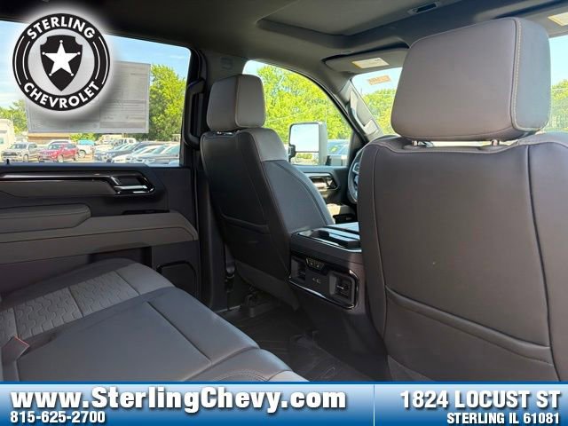 2026 Chevrolet Silverado 2500 HD ZR2 - Photo 14