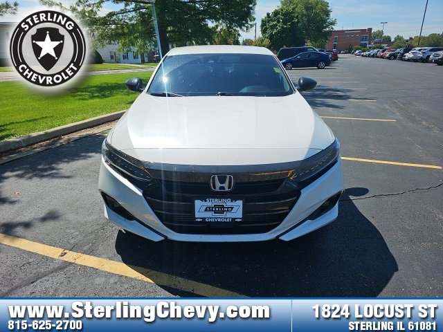 Used 2022 Honda Accord Sport SE with VIN 1HGCV1F44NA105268 for sale in Sterling, IL