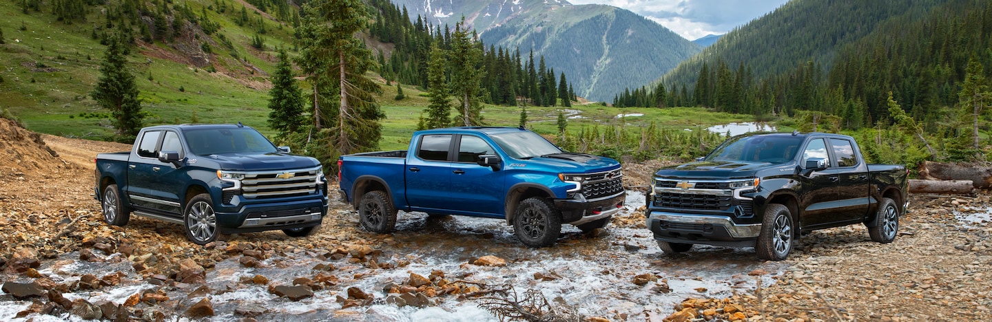 2024-Chevrolet-Silverado1500-Lineup-Truck-L01-3998x1300.jpg