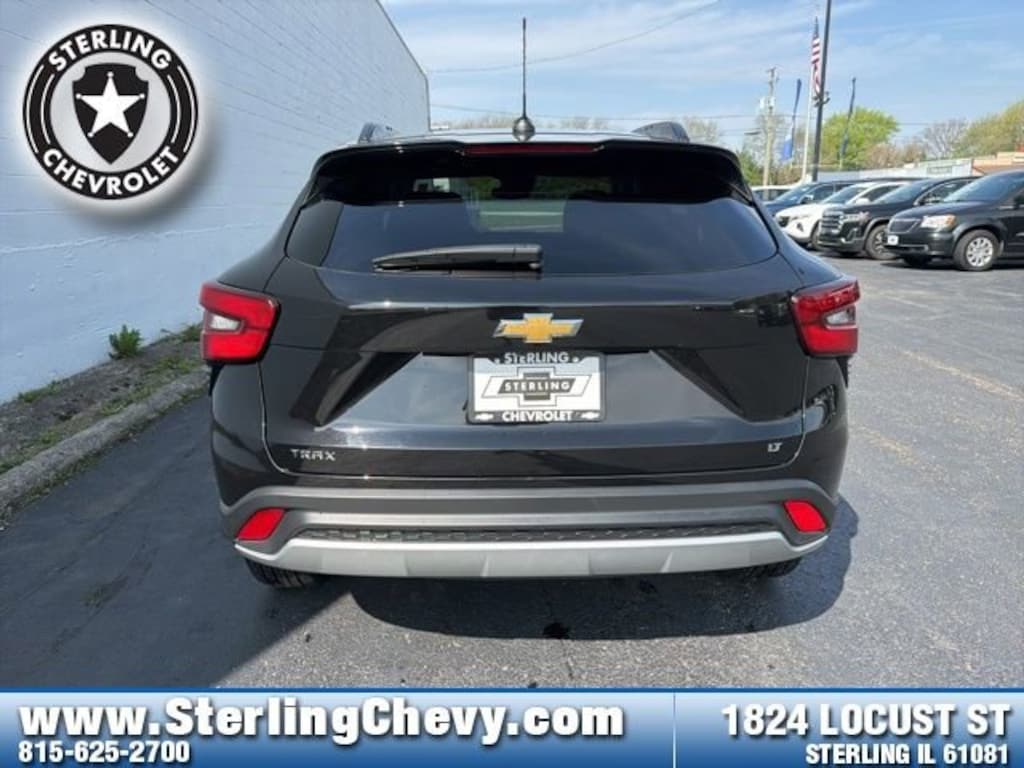 Used 2025 Chevrolet Trax LT SUV