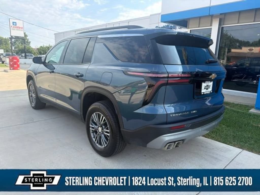 Used 2026 Chevrolet Traverse LT SUV