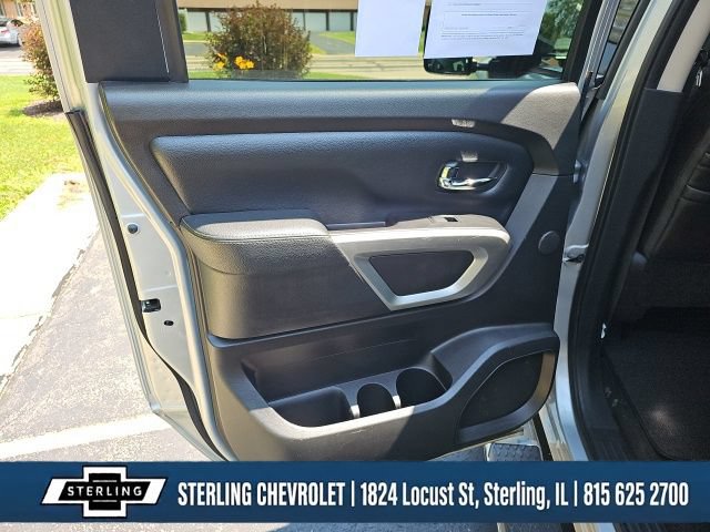 2017 Nissan Titan SL - Photo 25