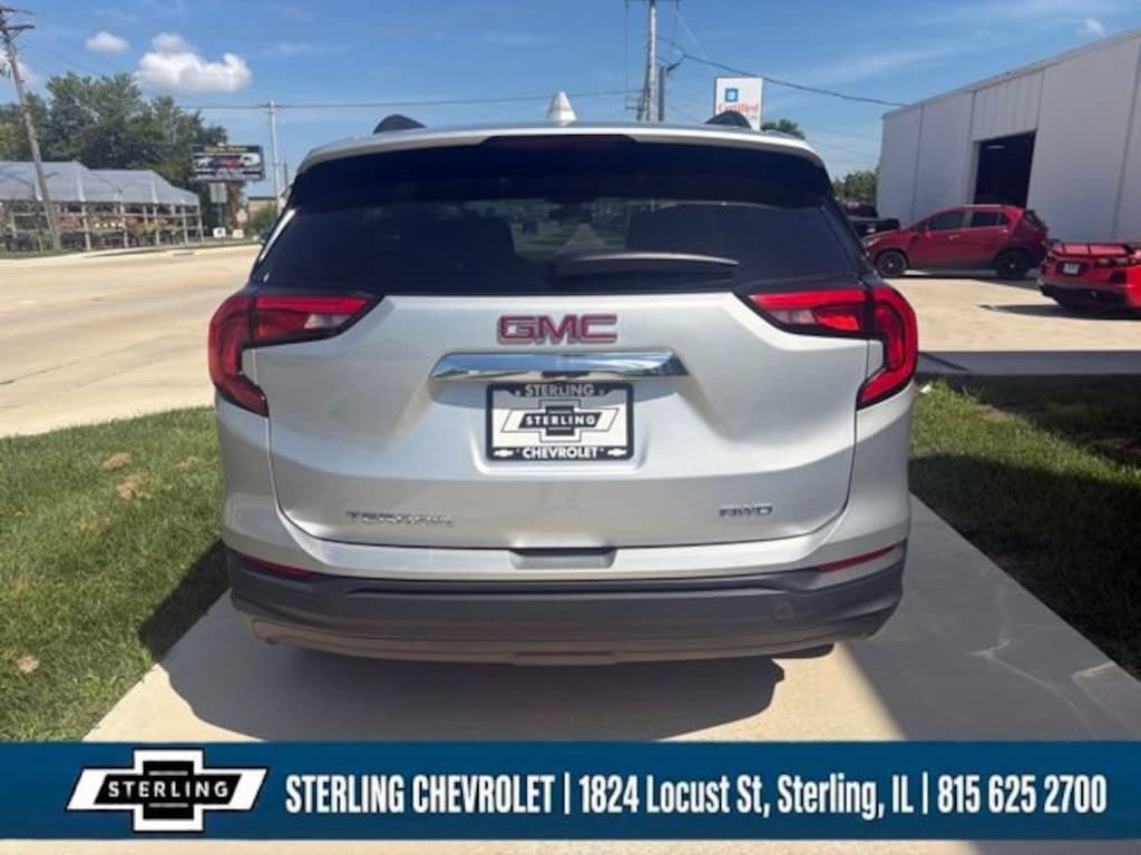 Used 2021 GMC Terrain SLE SUV