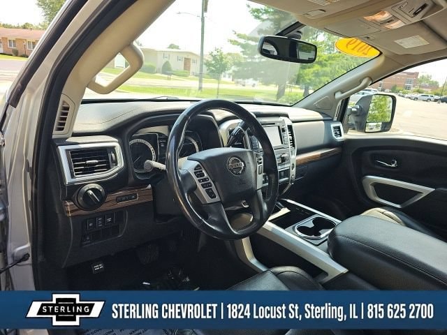 2017 Nissan Titan SL - Photo 11