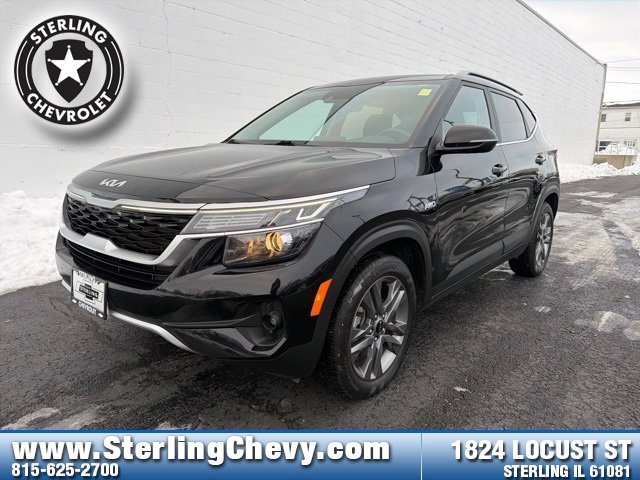 2023 Kia Seltos S's photo