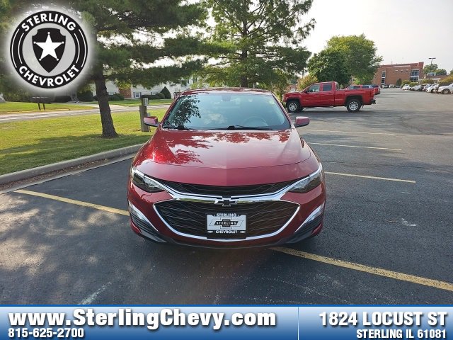 Used 2020 Chevrolet Malibu RS with VIN 1G1ZG5STXLF077251 for sale in Sterling, IL