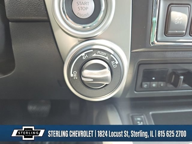 2017 Nissan Titan SL - Photo 16