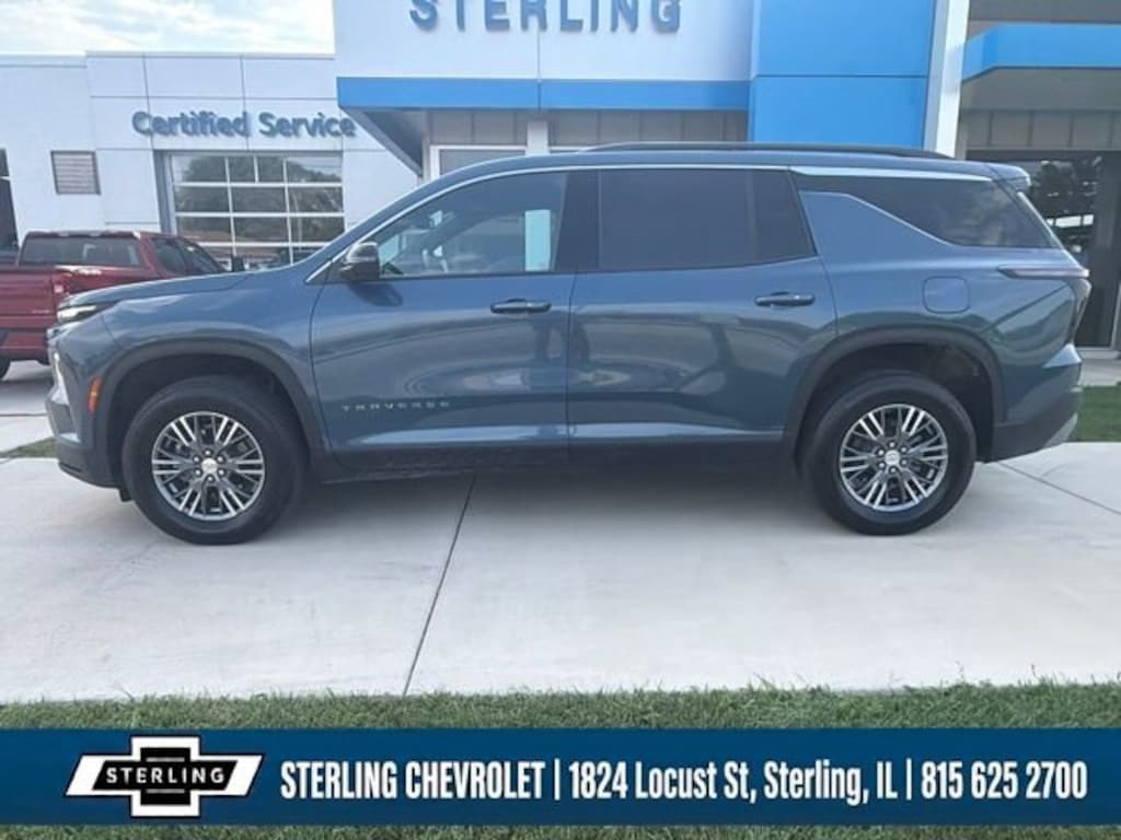 Used 2026 Chevrolet Traverse LT SUV