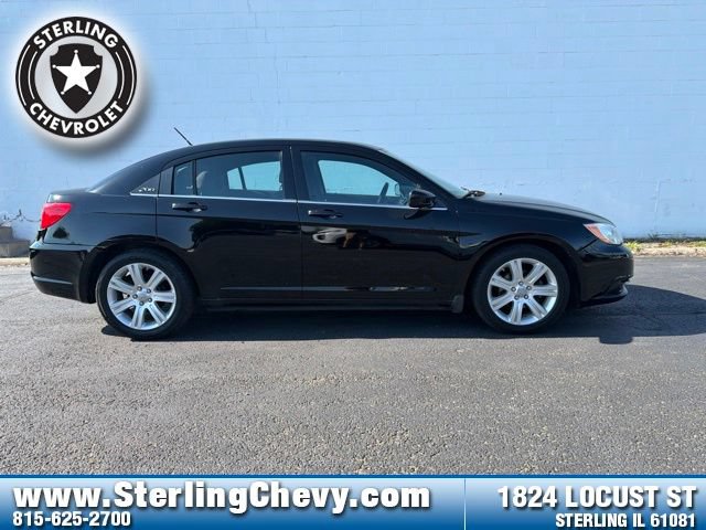 Used 2013 Chrysler 200 LX with VIN 1C3CCBAB3DN733026 for sale in Sterling, IL