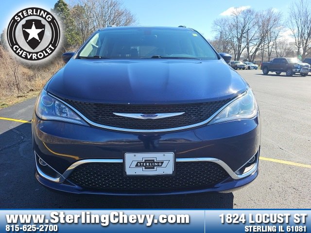 Used 2019 Chrysler Pacifica Touring L Plus with VIN 2C4RC1EG2KR635918 for sale in Sterling, IL