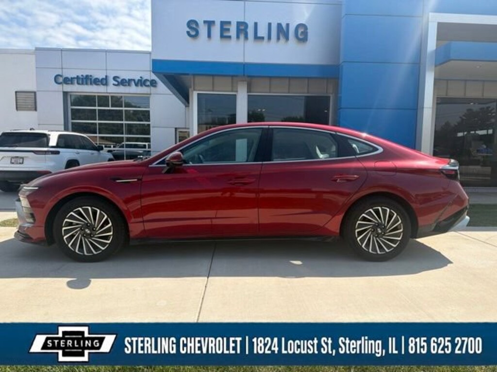 Used 2024 Hyundai Sonata Hybrid SEL Sedan
