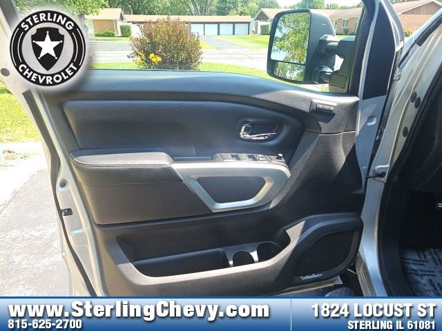 2017 Nissan Titan SL - Photo 24