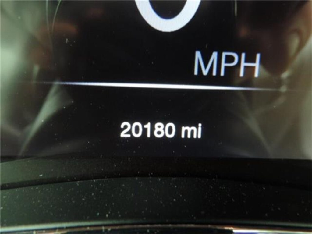 Used 2021 Jeep Grand Cherokee Laredo SUV