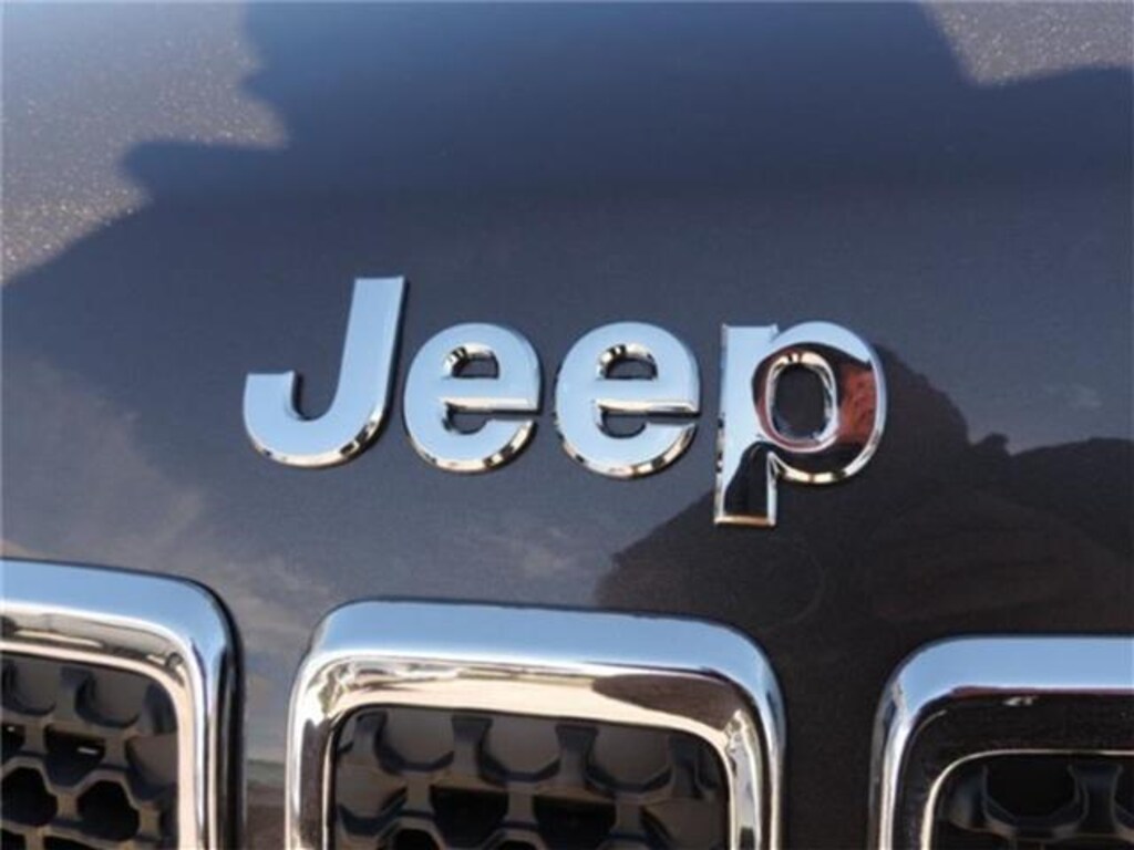 New 2022 Jeep Cherokee Latitude Lux SUV