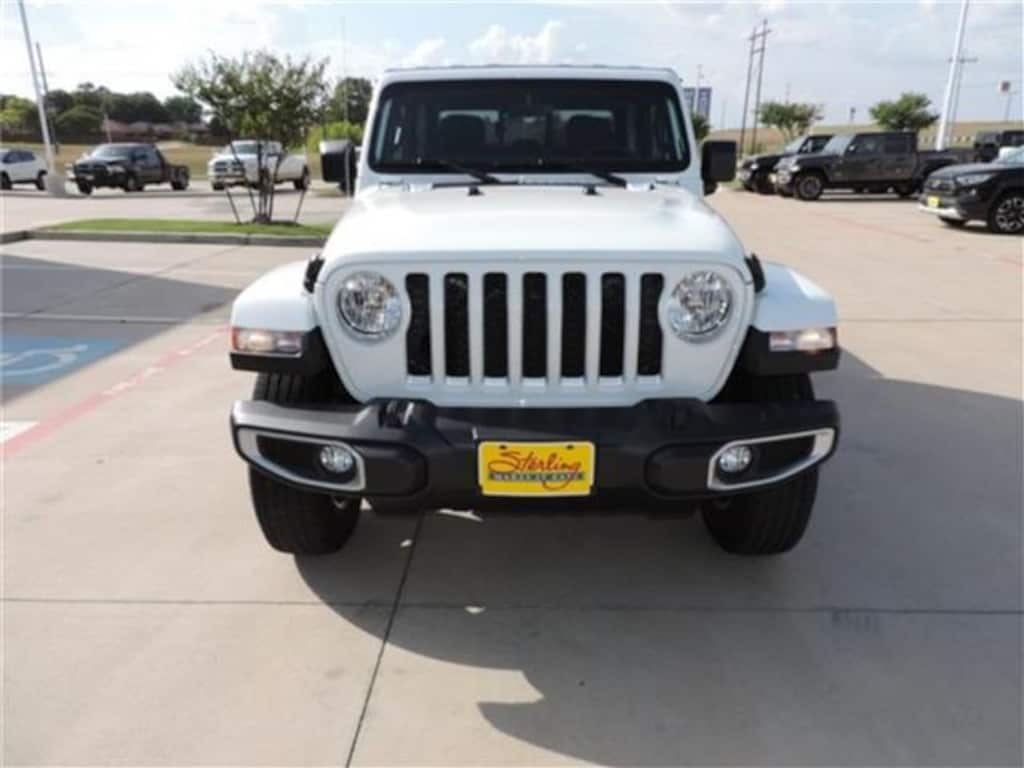 New 2022 Jeep Gladiator Overland Truck Crew Cab