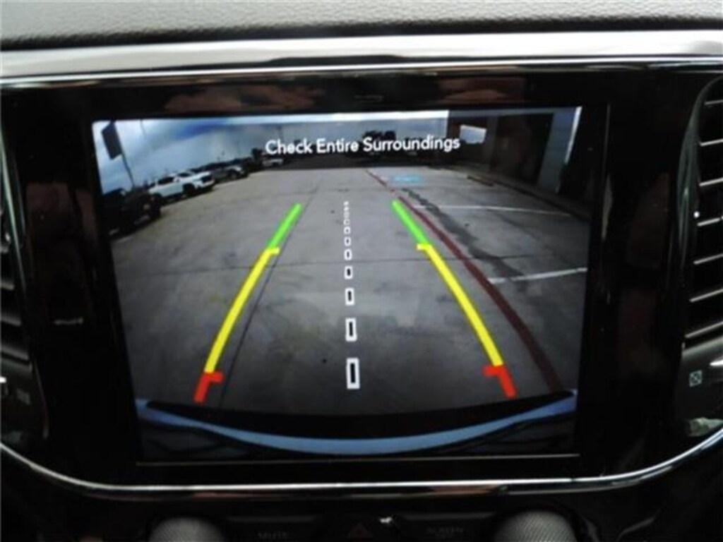 Used 2021 Jeep Grand Cherokee Laredo SUV