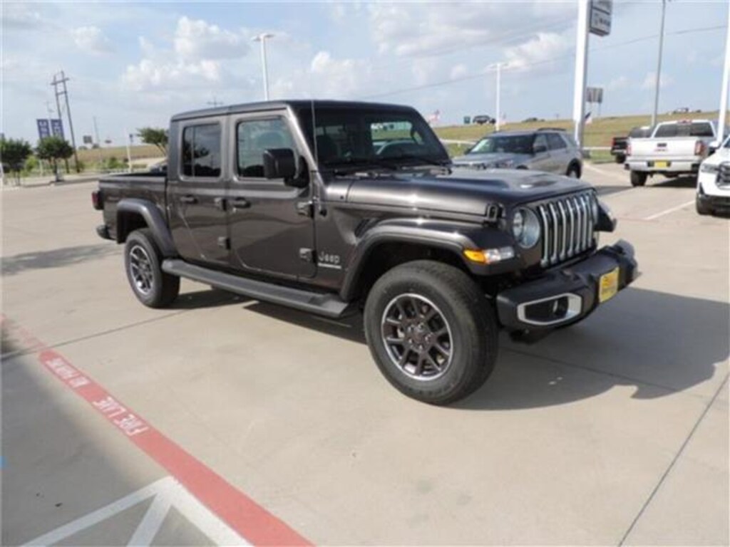 New 2022 Jeep Gladiator Overland Truck Crew Cab
