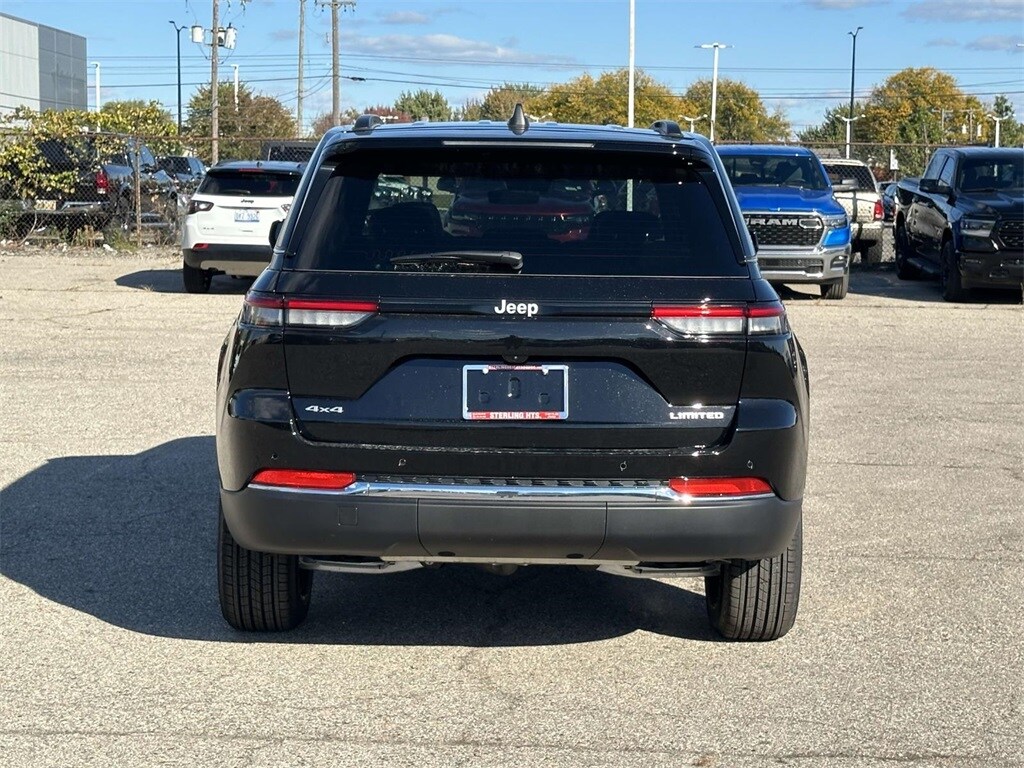 2025 Jeep Grand Cherokee Limited photo 4