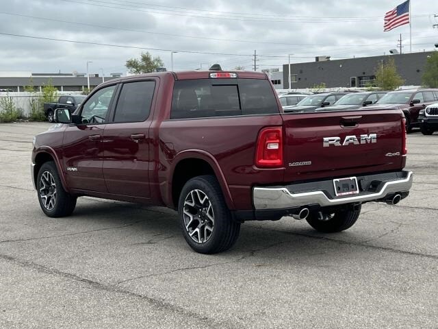 2025 Ram 1500 Laramie photo 4