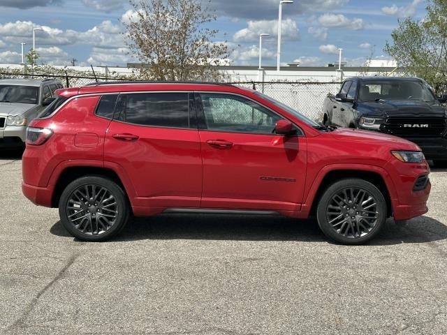 Used 2022 Jeep Compass Limited with VIN 3C4NJDCB0NT186141 for sale in Sterling Heights, MI