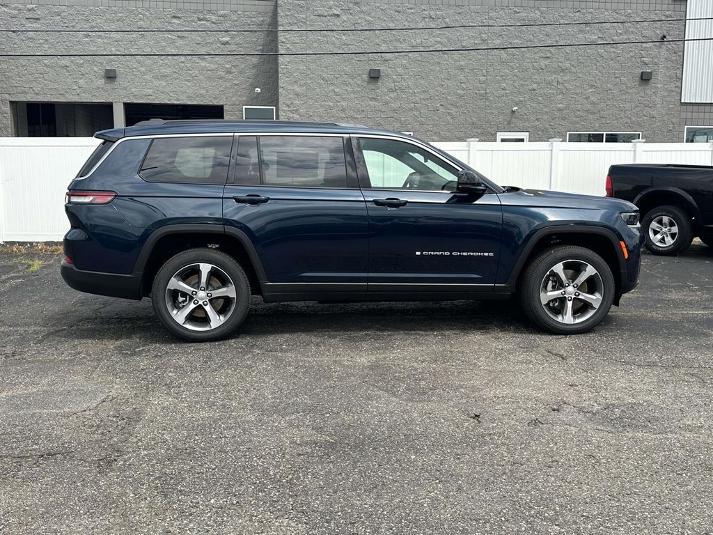 New 2026 Jeep Grand Cherokee L Limited Sport Utility