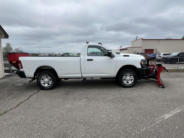 2024 Ram 2500 Tradesman photo 2