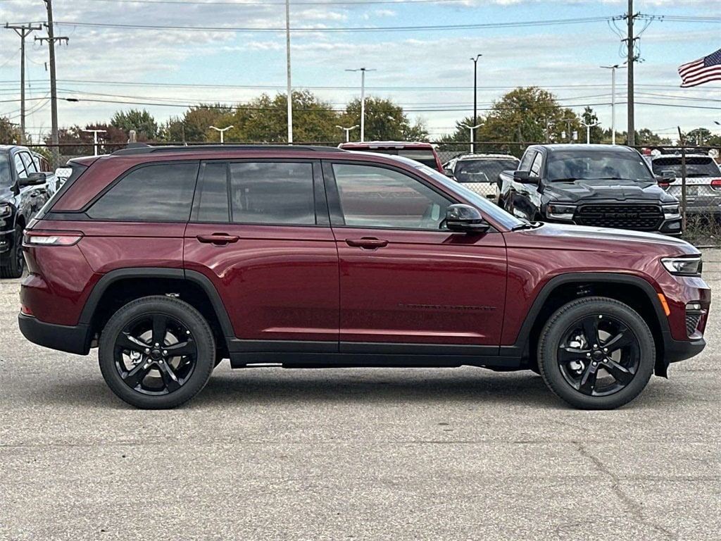 New 2025 Jeep Grand Cherokee Limited Sport Utility