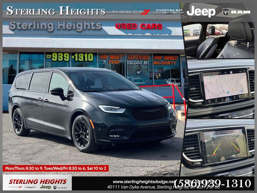 2023 Chrysler Pacifica Hybrid Limited Hybrid's photo