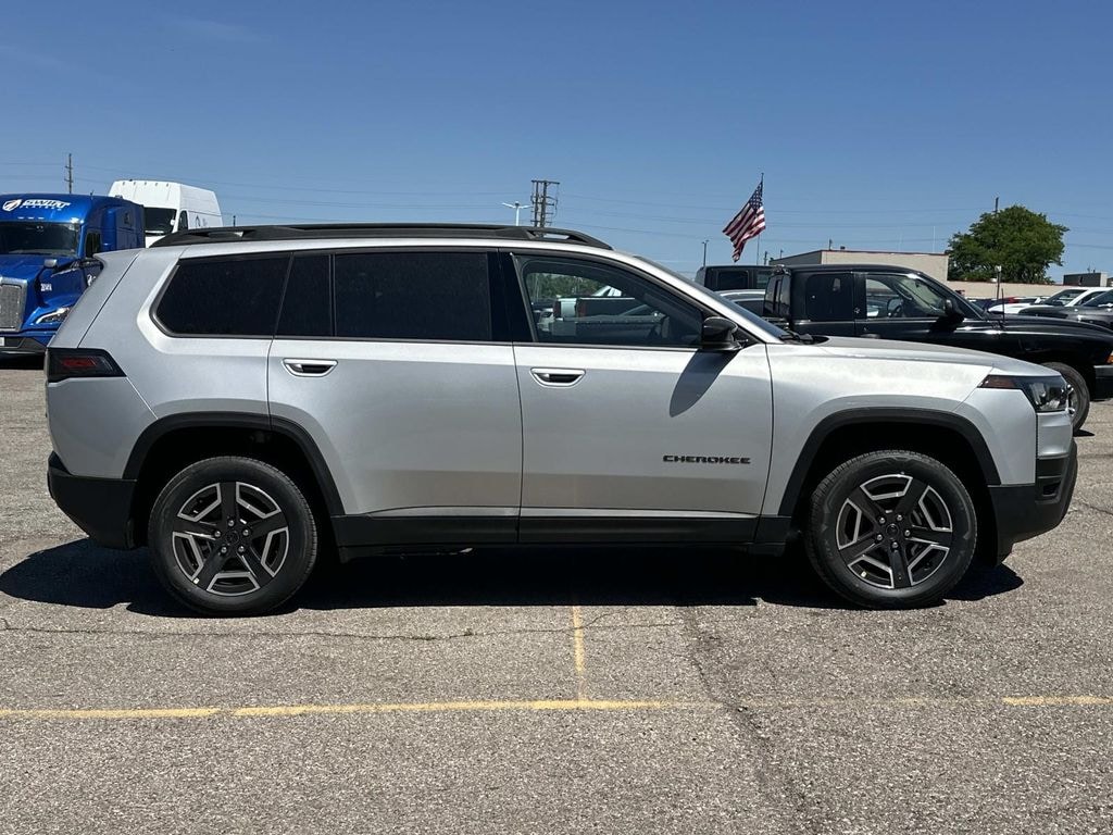 New 2026 Jeep Cherokee Laredo/Limited Sport Utility