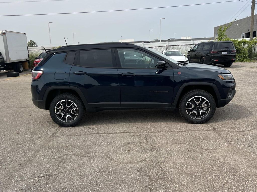 New 2026 Jeep Compass Trailhawk Sport Utility