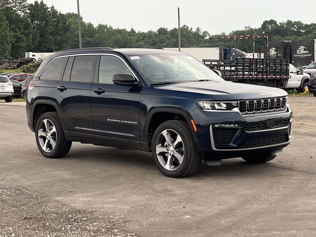 New 2026 Jeep Grand Cherokee Limited Sport Utility