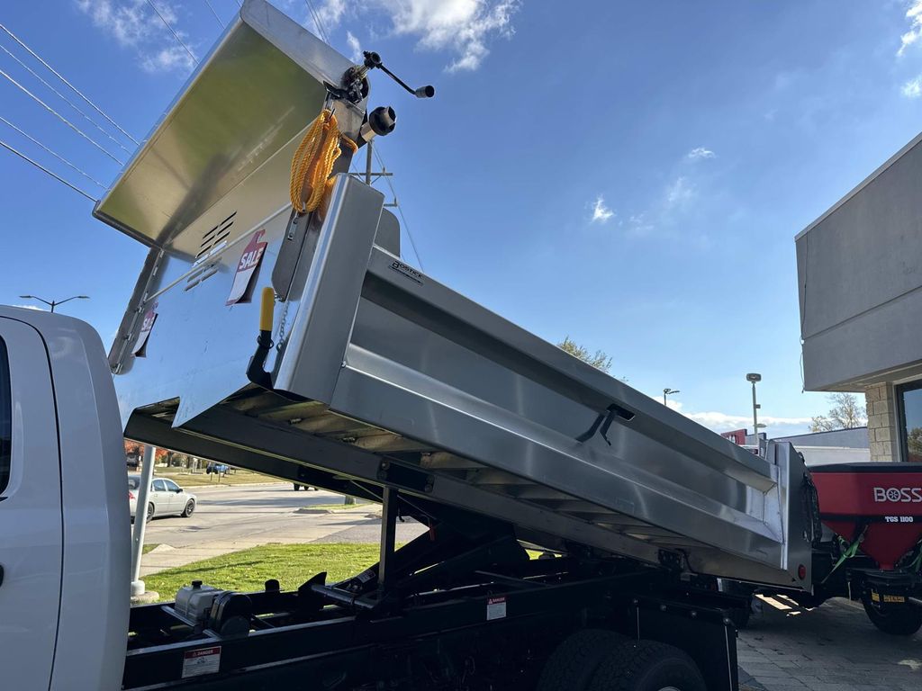 2026 RAM 3500 Chassis Tradesman - Photo 9