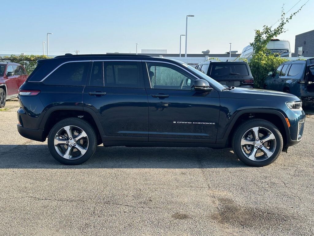 New 2026 Jeep Grand Cherokee Limited Sport Utility