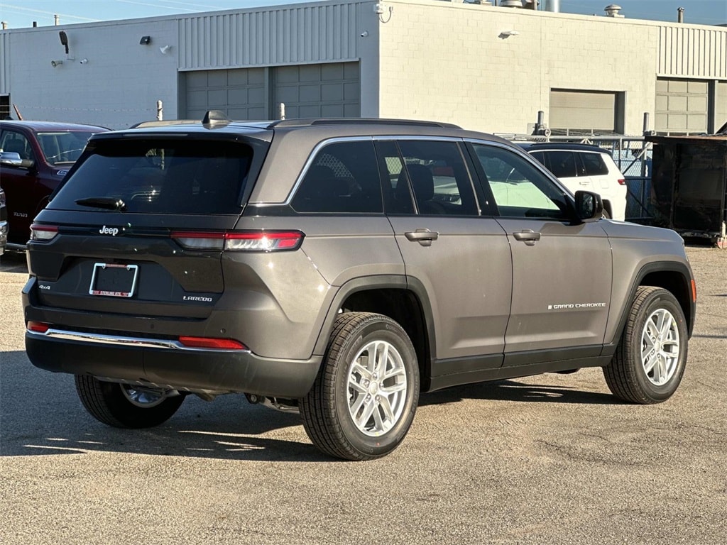 New 2025 Jeep Grand Cherokee Laredo Sport Utility