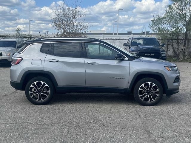 Used 2022 Jeep Compass Limited with VIN 3C4NJDCB0NT153558 for sale in Sterling Heights, MI
