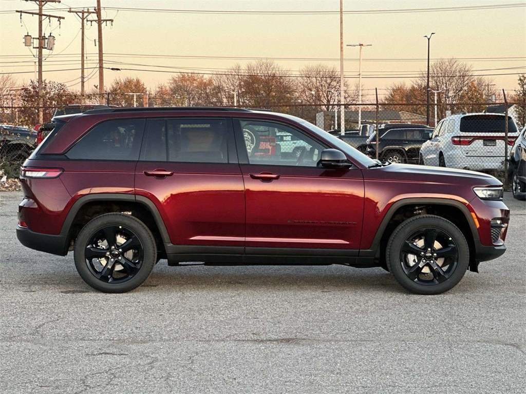New 2025 Jeep Grand Cherokee Limited Sport Utility