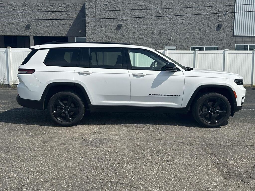Used 2023 Jeep Grand Cherokee L